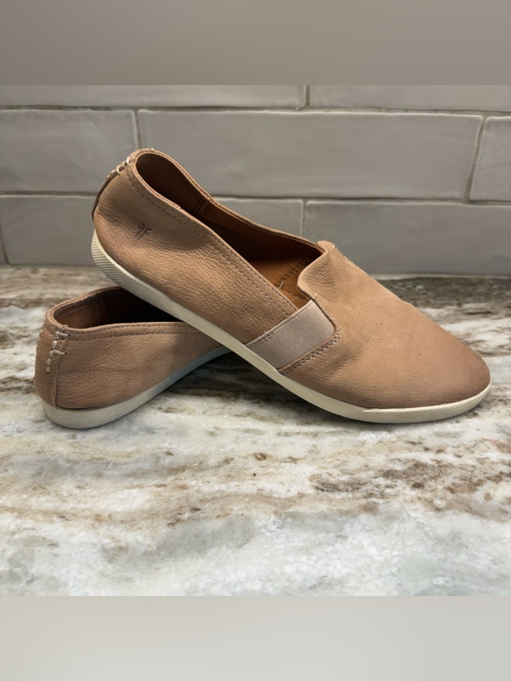 Frye Shoes Womens Size 9.5 M Lisa Brown Leather Low Top Casual Slip On Sneaker
